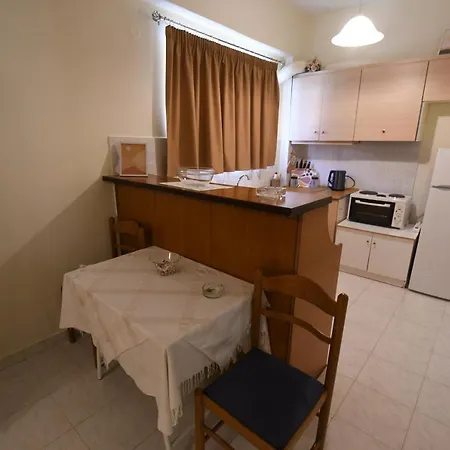 Mary'S Home Kalamata Exterior photo